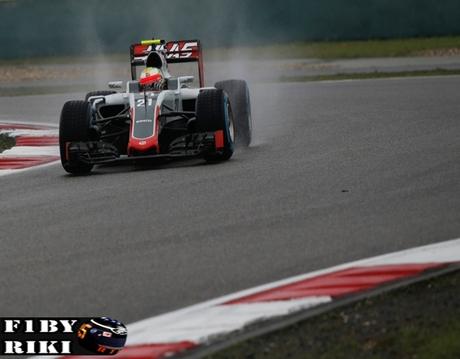 Grosjean insulta a Ericsson y lo llama idiota tras el GP de China por el toque en la curva 1