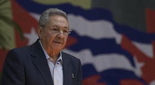 Raúl Castro: jamás de espaldas al pueblo continuará la Revolución