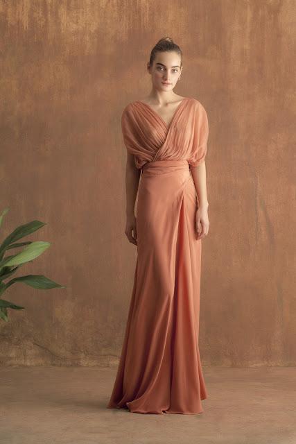 Vestido para invitada de la colección primavera-verano 2016 de Cortana