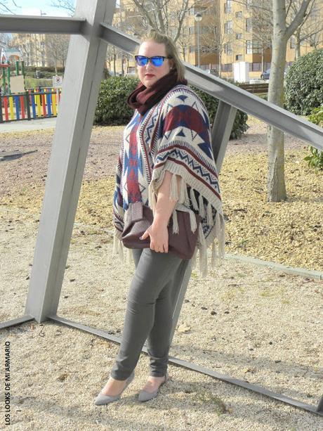 zalando-gris-violeta-by-mango-look-talla-grande-curvy-blogger-madrid-outfit-jeans-gris-look-casual-Jersey-Poncho-jersey-etnico-poncho-fashion-blogger-curvy-look-burgundy-jeans-grises-los-looks-de-mi-armario-talla-grande-plus-size http://www.loslooksdemiarmario.com/2016/04/etnic-style-poncho-look-curvy.html