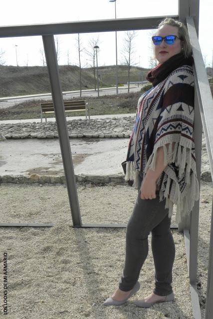 zalando-gris-violeta-by-mango-look-talla-grande-curvy-blogger-madrid-outfit-jeans-gris-look-casual-Jersey-Poncho-jersey-etnico-poncho-fashion-blogger-curvy-look-burgundy-jeans-grises-los-looks-de-mi-armario-talla-grande-plus-size http://www.loslooksdemiarmario.com/2016/04/etnic-style-poncho-look-curvy.html