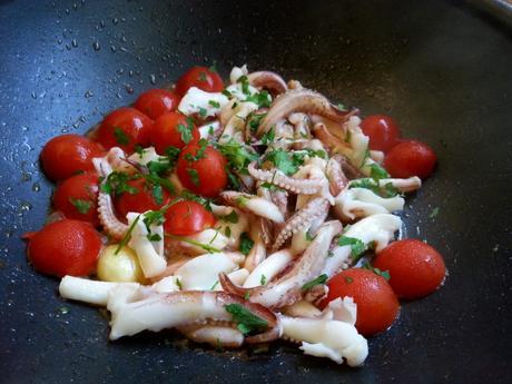Espaguetis con cigalas y gambas – Espaguetis con calamares y galeras – Spaghetti con scampi e gamberi espaguetisgambonescalamares3