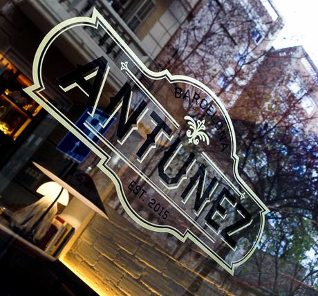 Rotulo Antunez baco y boca