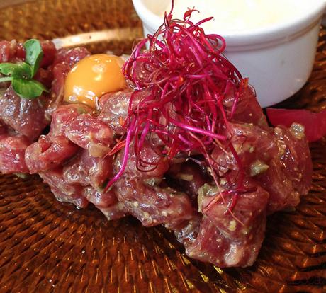steak tartar en Antunez baco y boca