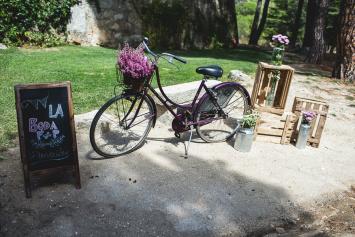 colores-de-boda-rincon-bienvenida-bicicleta-antigua