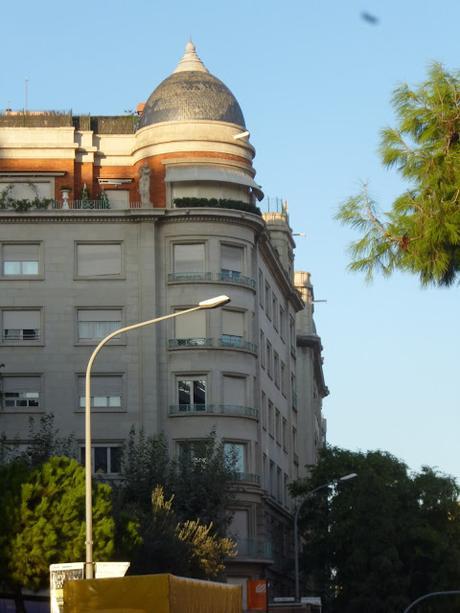 ESTACIÓ DE MUNTANER ,1900, A LA BARCELONA D' ABANS, D' AVUI I DE SEMPRE...20-04-2016...!!!