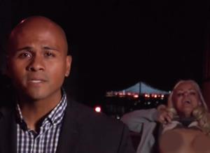 Pete Suratos Pete Suratos Photobomb Woman Flashes 