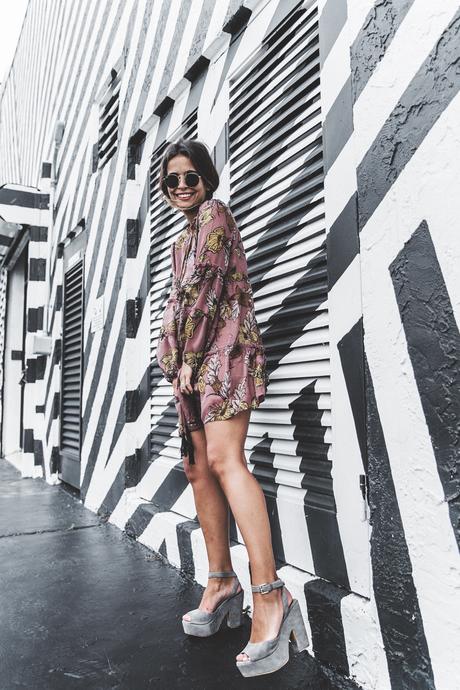 Wynwood-Miami-Black_And_White_Stripes_Wall-For_Love_And_Lemons_Dress-Floral_Print-Wedges-Outfit-26