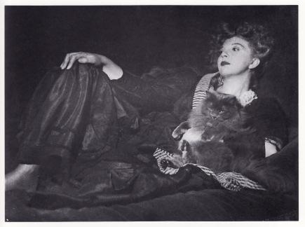 Leonor Fini, por Veno Pilon