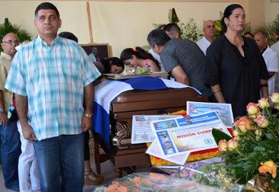 Honras fúnebres en Santa Clara a médico fallecido en terremoto de Ecuador [+ fotos]