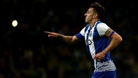 Héctor Herrera es el mejor medio del Porto en siete años Héctor Herrera es el mejor medio del Porto en siete años