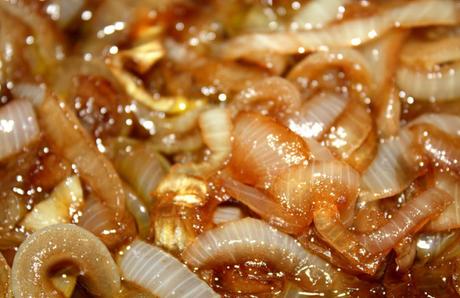 5 Términos culinarios para expresarte como todo un chef cebolla-caramelizada-al-horno