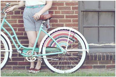 2461.- Las bicicletas son para el verano, y el punto también.