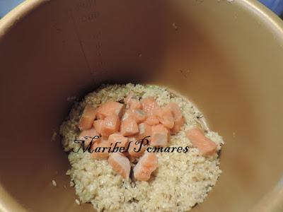Risotto de salmón en olla programable.