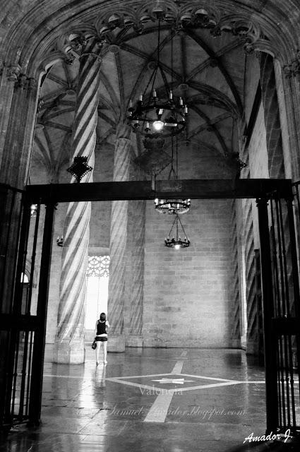 VALENCIA: CENTRO HISTÓRICO (II) -LLOTJA DE LA SEDA/MERCADERS