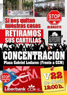 Stop Desahucios y su quema de cartillas de CCM-LIBERBANK en imágenes.