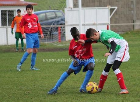 Muere un cadete del Muxía en el vestuario durante el descanso del Muxía-Fisterra