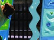 Divertido rocódromo infantil acuático