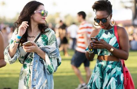 STREET STYLE INSPIRATION; COACHELLA RULES.-