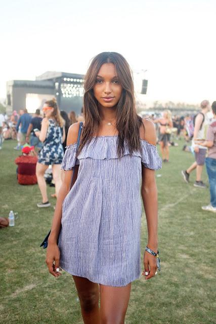 STREET STYLE INSPIRATION; COACHELLA RULES.-