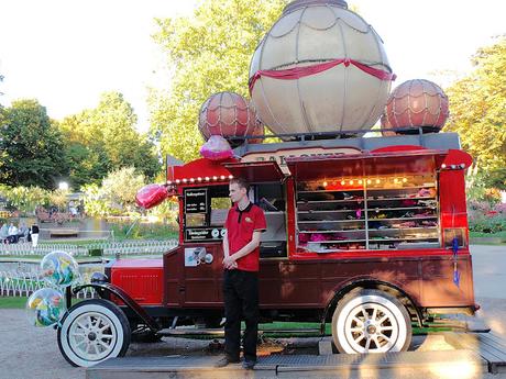 El Tivoli de Copenhague en 20 imágenes