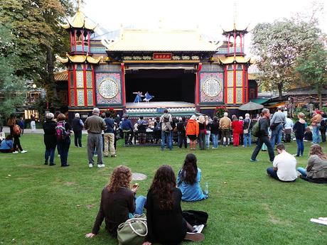 El Tivoli de Copenhague en 20 imágenes