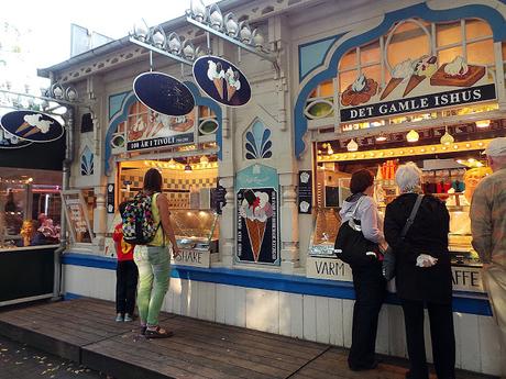 El Tivoli de Copenhague en 20 imágenes