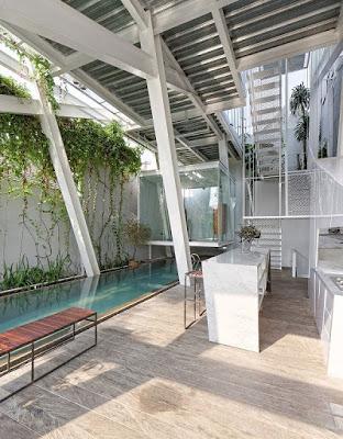Casa Inclinada de Estilo Minimalista en Jakarta