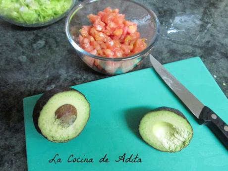Ensalada con  lacón y langostinos