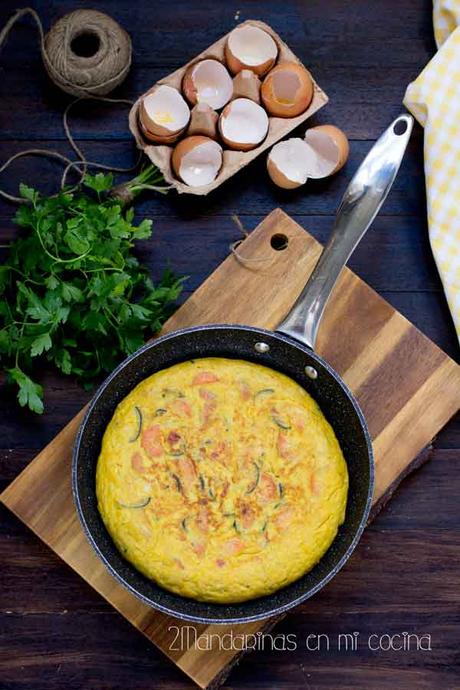 como preparar una tortilla de hortalizas. receta de aprovechamiento facil. receta saludable