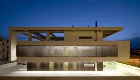CASA NL_NF DE ARCHITREND EN RAGUSA (ITALIA)