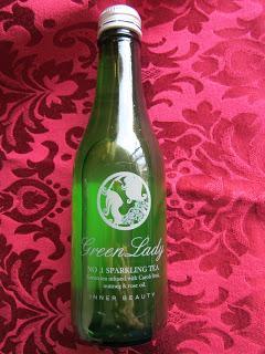 DEGUSTABOX MARZO Y POLLO SENTADO.