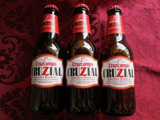 DEGUSTABOX MARZO Y POLLO SENTADO.