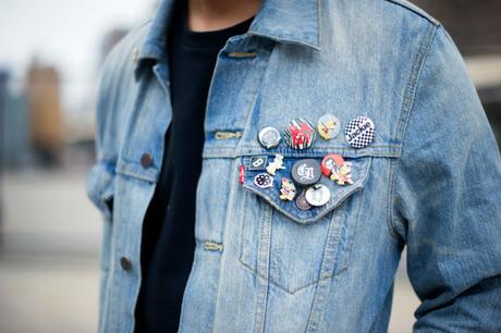 SEASONAL TREND; ADORNA TU ROPA, BROCHES, PINS, PARCHES.-