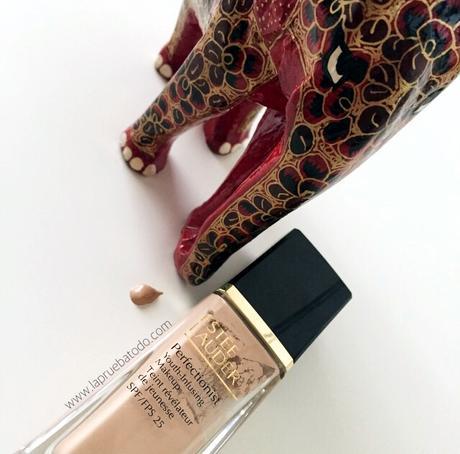 Perfectionist youth-infusing makeup de Estee Lauder Perfectionist youth-infusing makeup de Estee Lauder