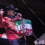 Con un lleno total se presentan Los Huracanes del Norte en Fundadores