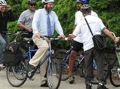 Empresas paga empleados trabajar bici.