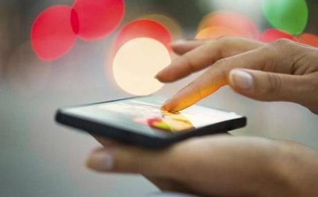 Nueva Tecnología en celulares para proteger la Mujer Nueva Tecnología en celulares para proteger la Mujer