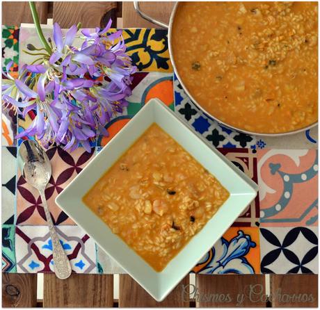 Arroz especial de pescado y marisco, se come todo.