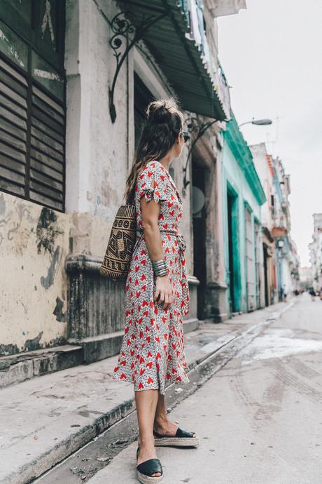 Habana Vieja Cuba-La_Habana_Vieja-Hearts_Dress-Styled_By_Me-Aloha_Espadrilles-Outfit-Street_Style-Dress-Backpack-20