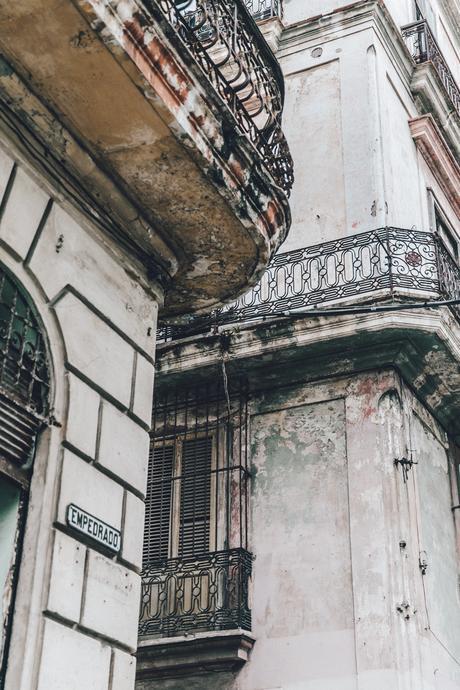 Habana Vieja Cuba-La_Habana_Vieja-Hearts_Dress-Styled_By_Me-Aloha_Espadrilles-Outfit-Street_Style-Dress-Backpack-59