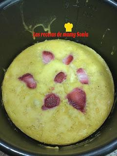 BIZCOCHO DE VAINILLA CON FRUTAS EN MI OLLA ERIKA