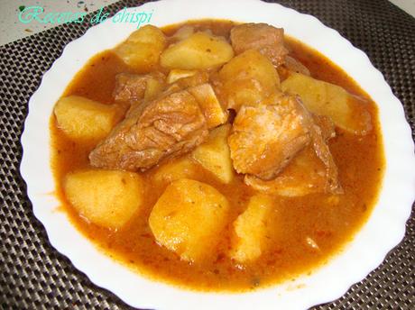 COSTILLAS ADOBADAS CON PATATAS