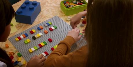 Bloques de LEGO convertidos en una herramienta educativa para niños ciegos #BrailleBricksForAll