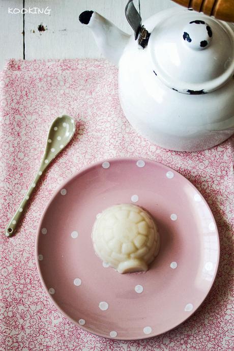 Cuajada de coco con aroma de citronella