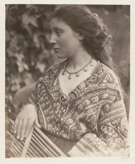 Julia Margaret Cameron, Sappho, 1865. © Victoria and Albert Museum, London. Cortesía Fundación Mapfre, Madrid. 2016.