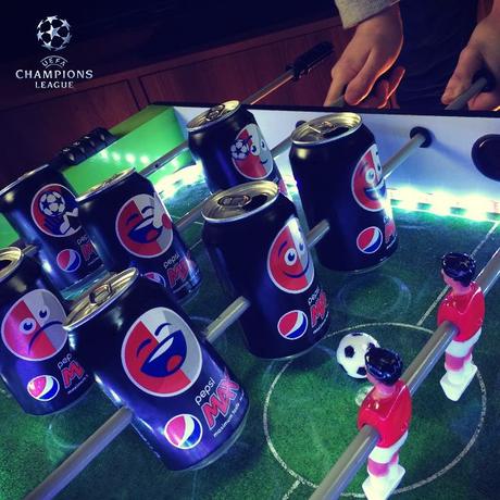 Pepsi MAX estrena campaña y packaging para la UEFA Champions League