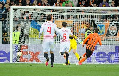 Shakhtar 2-2 Sevilla. Empate con sabor a victoria