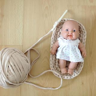 CESTO PARA MUÑECO A TRAPILLO