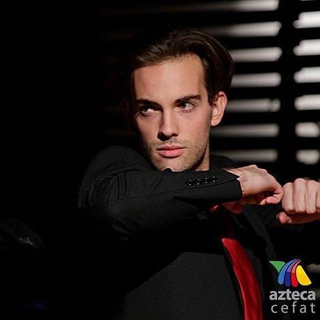 Actor de TV Azteca, se suicida tirándose del piso 10 de un edificio Actor de TV Azteca, se suicida tirándose del piso 10 de un edificio